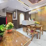 Delhi Delight Premium