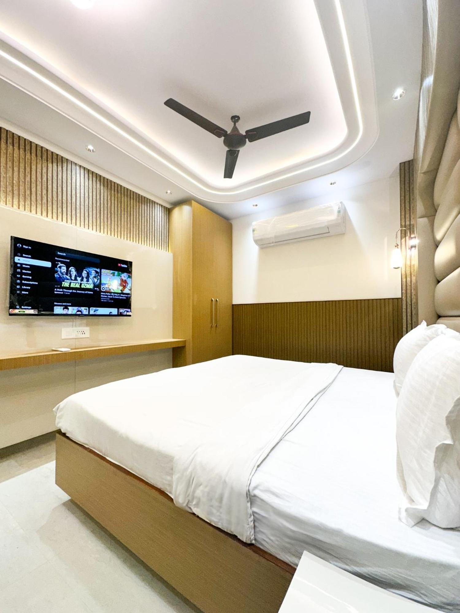 Delhi Delight Premium